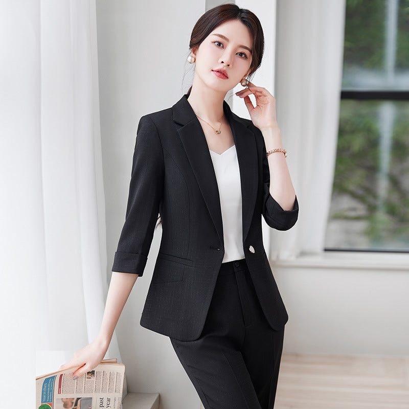 Blazer Femme Léger – Élégance Professionnelle et Féminine